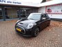 MINI Mini Electric Yours 33 kWh Navi./ Elek.schuifdak /17"LMV/Lederen sportstoelen/A.R Camera/Parkeersensoren V+A/Climate C./Cruise C.