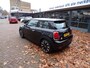 MINI Mini Electric Yours 33 kWh Navi./ Elek.schuifdak /17"LMV/Lederen sportstoelen/A.R Camera/Parkeersensoren V+A/Climate C./Cruise C.