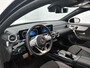 Mercedes-Benz A-klasse 180 Business Solution AMG AMG Line | Night Pakket | Panorama Schuif-Kanteldak |Memory Voorstoelen |Sfeerverlichting | Achteruitrijcamera | MultiBeam Ledkoplampen. Inclusief 24 maanden Mercedes-Benz Certified garantie voor Europa.