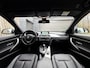 BMW 3-Serie Gran Turismo 320i High Executive Automaat | Leer | Stoelverwarming | Cruise & climate control | Head-up display | Keyless entry | Trekhaak afneembaar | Getint glas | LED verlichting | Parkeersensoren achter