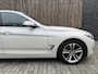 BMW 3-Serie Gran Turismo 320i High Executive Automaat | Leer | Stoelverwarming | Cruise & climate control | Head-up display | Keyless entry | Trekhaak afneembaar | Getint glas | LED verlichting | Parkeersensoren achter