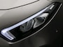 Mercedes-Benz A-klasse 180 Business Solution Luxury Ledkoplampen | Achteruitrijcamera | MBUX Augmented Reality navigatie | Stoelverwarming Voor | Sfeerverlichting. Inclusief 24 maanden Mercedes-Benz Certified garantie voor Europa.