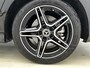 Mercedes-Benz CLA Shooting Brake 250 e Business Solution AMG AMG Line | Night Pakket |Panorama Schuif-Kanteldak | Memory Stoelen | Head-up display | Parkeerpakket met 360°-camera. Inclusief 24 maanden Mercedes-Benz Certified garantie voor Europa.