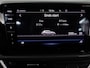 Volkswagen T-Roc 1.5 TSI Style 150 pk Automaat (DSG) | Navigatie | Trekhaak (afneembaar) | Parkeersensoren (Park assist) | Stoelverwarming | Keyless |