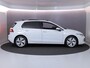 Volkswagen Golf 1.5 TSI Life Edition 116 pk | Verlengde garantie | Navigatie via App | Panoramadak | Parkeersensoren | Autom. airco (3 zones) | Stoelverwarming |