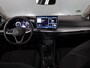 Volkswagen Golf 1.5 TSI Life Edition 116 pk | Verlengde garantie | Navigatie via App | Panoramadak | Parkeersensoren | Autom. airco (3 zones) | Stoelverwarming |