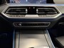 BMW X5 xDrive45e M-Sport PANO/TREKHAAK/LASER/HEAD-UP/360CAMERA/MEMORY/ACC/ACTIVE-STEERING/LUCHTVERING/21"BREEDSET/SHADOW-LINE/DONKERE-HEMEL/CARBONSCHWARZ/VOLLEDIG BMW DEALER HISTORIE