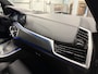 BMW X5 xDrive45e M-Sport PANO/TREKHAAK/LASER/HEAD-UP/360CAMERA/MEMORY/ACC/ACTIVE-STEERING/LUCHTVERING/21"BREEDSET/SHADOW-LINE/DONKERE-HEMEL/CARBONSCHWARZ/VOLLEDIG BMW DEALER HISTORIE