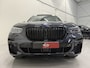 BMW X5 xDrive45e M-Sport PANO/TREKHAAK/LASER/HEAD-UP/360CAMERA/MEMORY/ACC/ACTIVE-STEERING/LUCHTVERING/21"BREEDSET/SHADOW-LINE/DONKERE-HEMEL/CARBONSCHWARZ/VOLLEDIG BMW DEALER HISTORIE