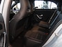 Mercedes-Benz A-klasse 180 Business Solution AMG | AMG Line Plus | Nightpakket | Panoramadak | Head-up display | Stoelverwarming | 360° camera | Dodehoek assistent |