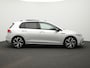 Volkswagen Golf 1.5 eTSI 150 pk DSG R-Line | Panoramadak | IQ Light | Stuur-/stoelverwarming | Achteruitrijcamera | Navigatie | Keyless Entry