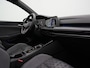 Volkswagen Golf 1.5 eTSI 150 pk DSG R-Line | Panoramadak | IQ Light | Stuur-/stoelverwarming | Achteruitrijcamera | Navigatie | Keyless Entry