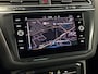 Volkswagen Tiguan 1.5 150pk TSI R-Line Business Trekhaak inklapbaar | Adaptive cruise control | Navigatie 'Discover Media'