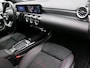 Mercedes-Benz A-klasse 250 e Business Solution AMG AMG Line | NIght Pakket | Panorama Schuif-Kanteldak | Sfeerverlichting | Head-up display | Apple CarPlay | Keyless-Go | Dodehoekassistent. Inclusief 24 maanden Mercedes-Benz Certified garantie voor Europa.