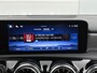 Mercedes-Benz A-klasse 250 e Business Solution AMG AMG Line | NIght Pakket | Panorama Schuif-Kanteldak | Sfeerverlichting | Head-up display | Apple CarPlay | Keyless-Go | Dodehoekassistent. Inclusief 24 maanden Mercedes-Benz Certified garantie voor Europa.