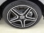 Mercedes-Benz A-klasse 250 e Business Solution AMG AMG Line | NIght Pakket | Panorama Schuif-Kanteldak | Sfeerverlichting | Head-up display | Apple CarPlay | Keyless-Go | Dodehoekassistent. Inclusief 24 maanden Mercedes-Benz Certified garantie voor Europa.
