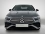 Mercedes-Benz A-klasse 250 e Business Solution AMG AMG Line | NIght Pakket | Panorama Schuif-Kanteldak | Sfeerverlichting | Head-up display | Apple CarPlay | Keyless-Go | Dodehoekassistent. Inclusief 24 maanden Mercedes-Benz Certified garantie voor Europa.