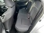 Toyota Yaris 1.5 Hybrid STYLE BLIND SPOT KEYLESS STOELVERW PARK-SENSOREN APPLE/ANDROID PRIVACY GLASS