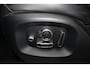 Land Rover Range Rover Sport 5.0 V8 Supercharged SVR | 551PK | Panorama dak | Carbon interieur | Luchtvering | Meridian Audio| F1 flippers | Elektr. trekhaak | Alcantara hemel zwart | Elektrisch verstelbare stoelen met memory | Schaalstoelen + verwarming en ventilatie | Uitlaat klepsysteem | Keyless GO | Standkachel | Stuurverwarming | Achterbank verwarmd | Dodehoekdetectie | Apple carplay |