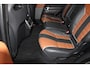 Land Rover Range Rover Sport 5.0 V8 Supercharged SVR | 551PK | Panorama dak | Carbon interieur | Luchtvering | Meridian Audio| F1 flippers | Elektr. trekhaak | Alcantara hemel zwart | Elektrisch verstelbare stoelen met memory | Schaalstoelen + verwarming en ventilatie | Uitlaat klepsysteem | Keyless GO | Standkachel | Stuurverwarming | Achterbank verwarmd | Dodehoekdetectie | Apple carplay |