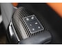 Land Rover Range Rover Sport 5.0 V8 Supercharged SVR | 551PK | Panorama dak | Carbon interieur | Luchtvering | Meridian Audio| F1 flippers | Elektr. trekhaak | Alcantara hemel zwart | Elektrisch verstelbare stoelen met memory | Schaalstoelen + verwarming en ventilatie | Uitlaat klepsysteem | Keyless GO | Standkachel | Stuurverwarming | Achterbank verwarmd | Dodehoekdetectie | Apple carplay |