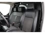 Toyota ProAce Worker 2.0 D-4D Black Line | Trekhaak | Navigatie | Dubbele schuifdeur | Imperiaal | 3-zits | Cruise Control | Clima | Parkeersensoren achter | Apple Carplay / Android Auto | Xenon | 17 inch