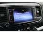 Toyota ProAce Worker 2.0 D-4D Black Line | Trekhaak | Navigatie | Dubbele schuifdeur | Imperiaal | 3-zits | Cruise Control | Clima | Parkeersensoren achter | Apple Carplay / Android Auto | Xenon | 17 inch