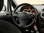 Opel Corsa 1.4-16V Airco, Parkeersensoren, Stoelverwarming, Radio, Sportief velgen, Mistlamp