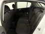 Opel Corsa 1.4-16V Airco, Parkeersensoren, Stoelverwarming, Radio, Sportief velgen, Mistlamp