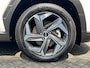 Hyundai Tucson 1.6 T-GDI 265pk PHEV Comfort Smart 4WD Automaat | Trekhaak | LED | Camera | 19'' Lichtmetaal | Airco achter | Adaptieve cruise | Stoelverwarming | Elec. achterklep