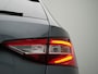 Skoda Superb Combi 1.4 TSI iV Business Edition Navigatie - Clima - Dodehoek detectie - Voorstoelen en achterbank verwarmd