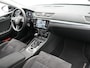 Skoda Superb Combi 1.4 TSI iV Business Edition Navigatie - Clima - Dodehoek detectie - Voorstoelen en achterbank verwarmd