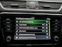 Skoda Superb Combi 1.4 TSI iV Business Edition Navigatie - Clima - Dodehoek detectie - Voorstoelen en achterbank verwarmd