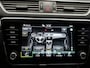 Skoda Superb Combi 1.4 TSI iV Business Edition Navigatie - Clima - Dodehoek detectie - Voorstoelen en achterbank verwarmd