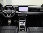 Volkswagen Tiguan 1.5eHybrid 200kW/272PK R-Line DSG · Panoramadak · Trekhaak · Apple/Android Car Play · Garantie t/m 29-05-2030 of 100000km.