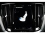 Volvo V60 T6 Plug-in hybrid AWD Plus Dark | Semi- Elektrische Trekhaak | Premium audio by Harman Kardon | Verwarmbare voor- en achterstoelen + Stuurwiel | Verwarmbare Voorruit | Rondomzicht camera