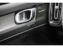 Volvo EX40 Single Motor Extended Range Ultra Black Edition | Harman Kardon | 20" | Panoramadak | Donker Glas | Power Seats | Nubuck | Adaptive Cruise | BLIS |