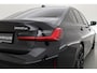 BMW 3-Serie 320e M-sport | Shadow Line | Curved display | Cruise | Nav + CarPlay | Harman Kardon | LED | Stoel- stuurverw | PDC