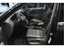 Volkswagen Tiguan 2.0 TDI R-LINE navi leer pano camera trekhaak 19 inch !!