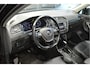 Volkswagen Tiguan 2.0 TDI R-LINE navi leer pano camera trekhaak 19 inch !!
