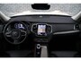 Volvo XC90 2.0 T8 Plug-in hybrid AWD Ultra Dark | Bowers & Wilkins Audio | Luchtvering | Trekhaak | Geventileerde comfortstoelen | Massagefuntie | Standkachel | Panoramadak | 360 camera | Head-up display | 4 zone climate control | Google Maps navigatie | Gelamineerd zijruiten | Nubuck hemelbekleding | 22" lichtmetalen velgen |