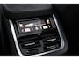 Volvo XC90 2.0 T8 Plug-in hybrid AWD Ultra Dark | Bowers & Wilkins Audio | Luchtvering | Trekhaak | Geventileerde comfortstoelen | Massagefuntie | Standkachel | Panoramadak | 360 camera | Head-up display | 4 zone climate control | Google Maps navigatie | Gelamineerd zijruiten | Nubuck hemelbekleding | 22" lichtmetalen velgen |
