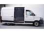 Volkswagen Crafter 2.0 TDI 102 pk L3H3 Slechts 6600 km, Navi, PDC V+A Trekhaak 2.500 kg, App Connect, Laadruimte Pakket, 3-Zits