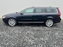 Volvo V70 2.0 T5 Summum Automaat  ( Zeer nette auto )