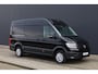 Volkswagen Crafter Exclusive L3H3 140pk automaat | Nieuw Model | BPM vrij | Achteruitrijcamera | LED koplampen | Navigatie | Stuurwiel verwarmd | Park Assist | Trekhaak | Climatronic | Adaptive Cruise Control | Apple CarPlay / Android auto | DAB | 17 inch lichtmetalen velgen | Grootlichtassistent | Multifunctioneel stuurwiel