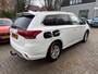 Mitsubishi Outlander 2.4 PHEV Pure 1E EIG. / NED. AUTO / TREKHAAK MET 1500 KG GEREMD TREKGEWICHT /CAMERA / APPLE CARPLAY / CRUISE