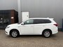Mitsubishi Outlander 2.4 PHEV Pure 1E EIG. / NED. AUTO / TREKHAAK MET 1500 KG GEREMD TREKGEWICHT /CAMERA / APPLE CARPLAY / CRUISE