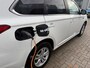 Mitsubishi Outlander 2.4 PHEV Pure 1E EIG. / NED. AUTO / TREKHAAK MET 1500 KG GEREMD TREKGEWICHT /CAMERA / APPLE CARPLAY / CRUISE