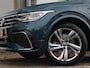 Volkswagen Tiguan 1.4 TSI eHybrid R-Line | Trekhaak wegklapbaar | Leder | Panoramadak | Matrix LED | Stoelverwarming | Camera |