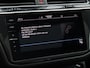 Volkswagen Tiguan 1.4 TSI eHybrid R-Line | Trekhaak wegklapbaar | Leder | Panoramadak | Matrix LED | Stoelverwarming | Camera |